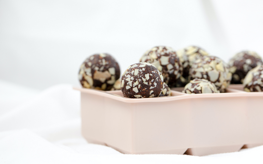 Berry chocolate date balls